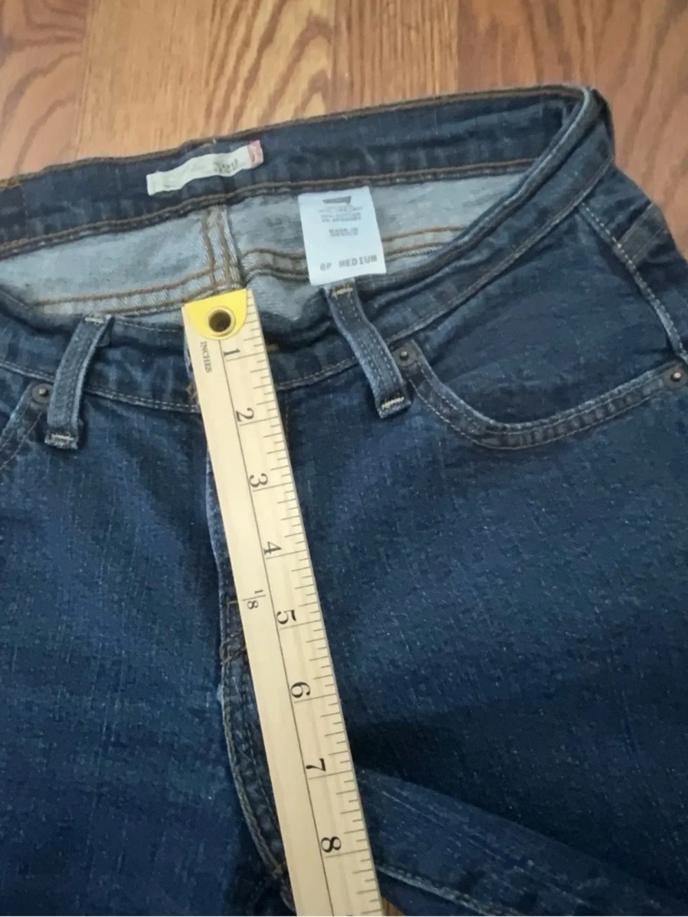 Levis classic dark